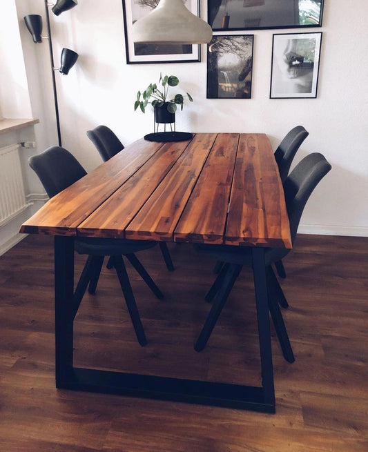 Esstisch "Nibiri" 180cm aus Massivholz Akazie in Braun-Schwarz